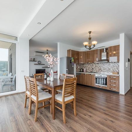 Spectacular Seaview Penthouse Appartamento Durrës Esterno foto