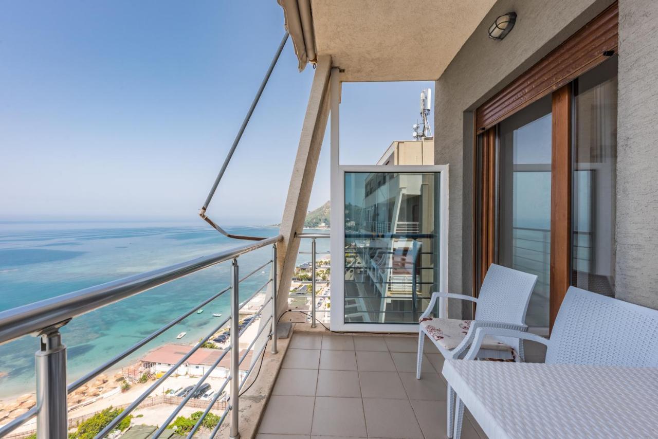 Spectacular Seaview Penthouse Appartamento Durrës Esterno foto