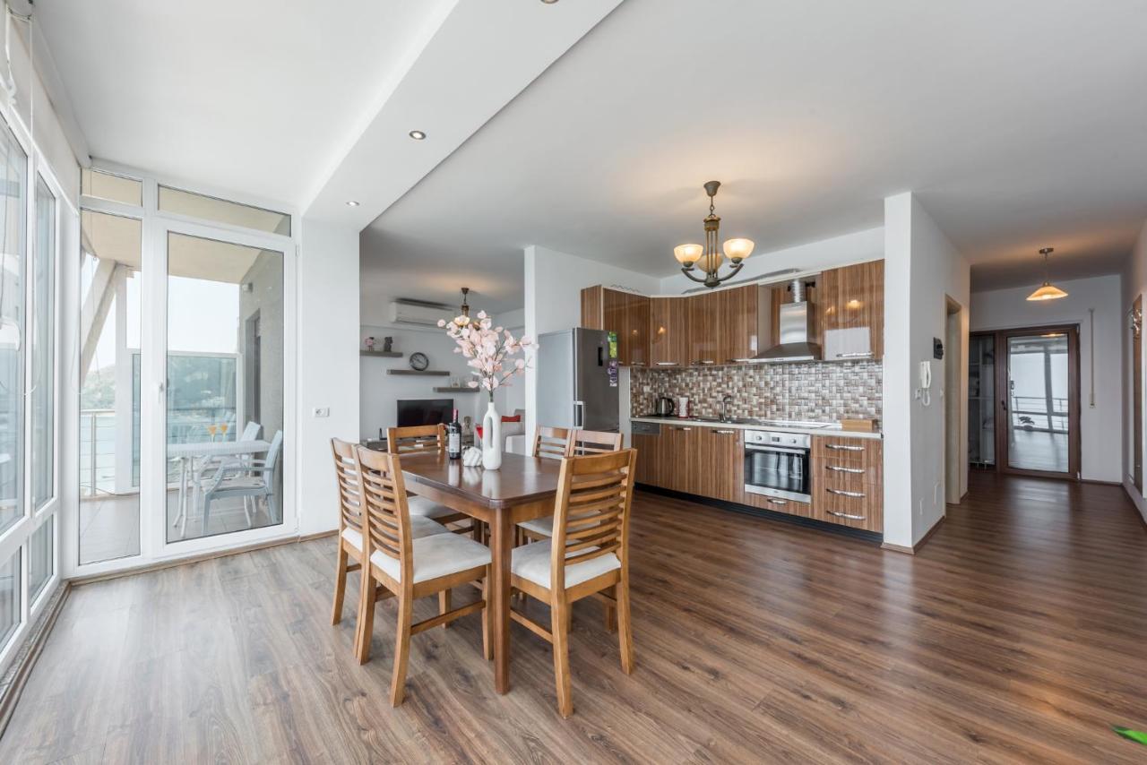 Spectacular Seaview Penthouse Appartamento Durrës Esterno foto
